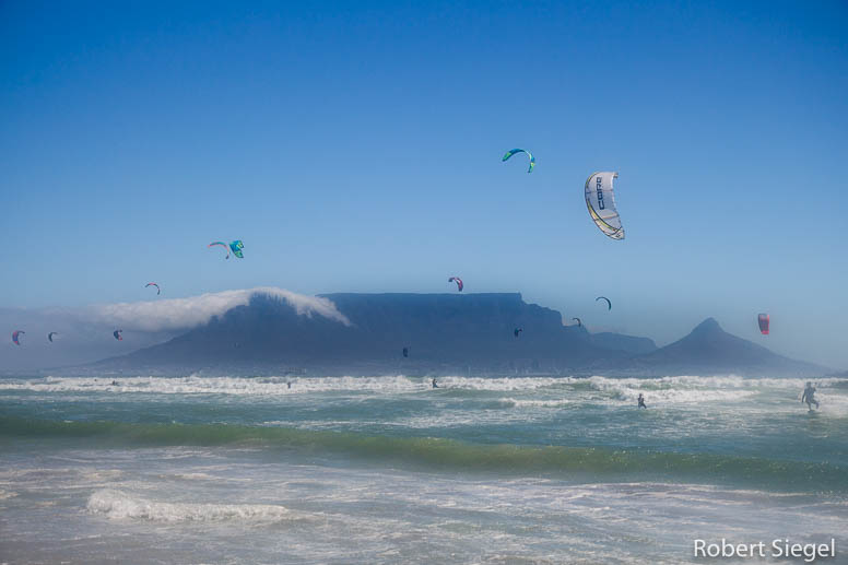 kite surfing - table mountain back drop